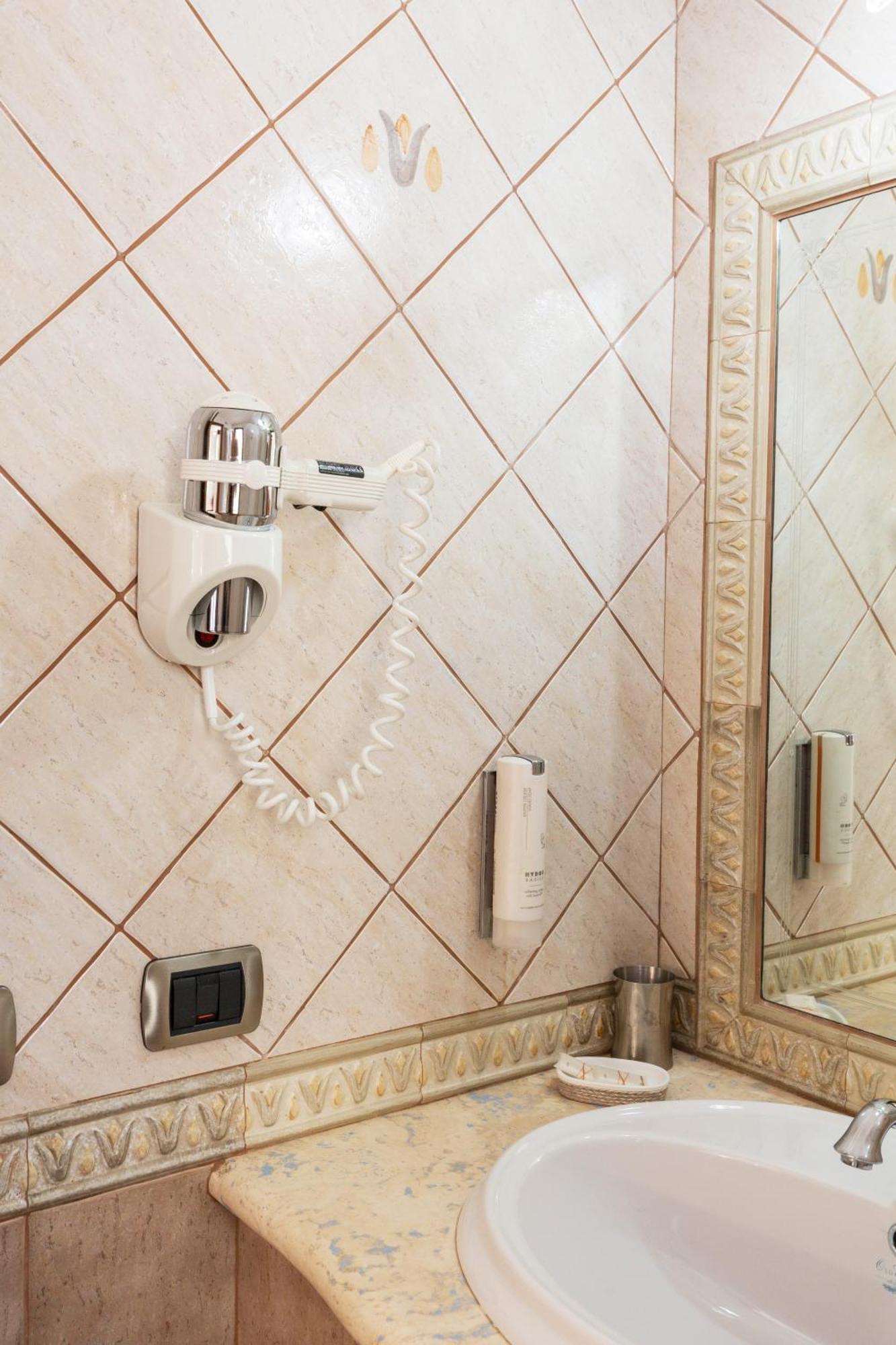 Hotel Sa Suergia Villasimius Εξωτερικό φωτογραφία