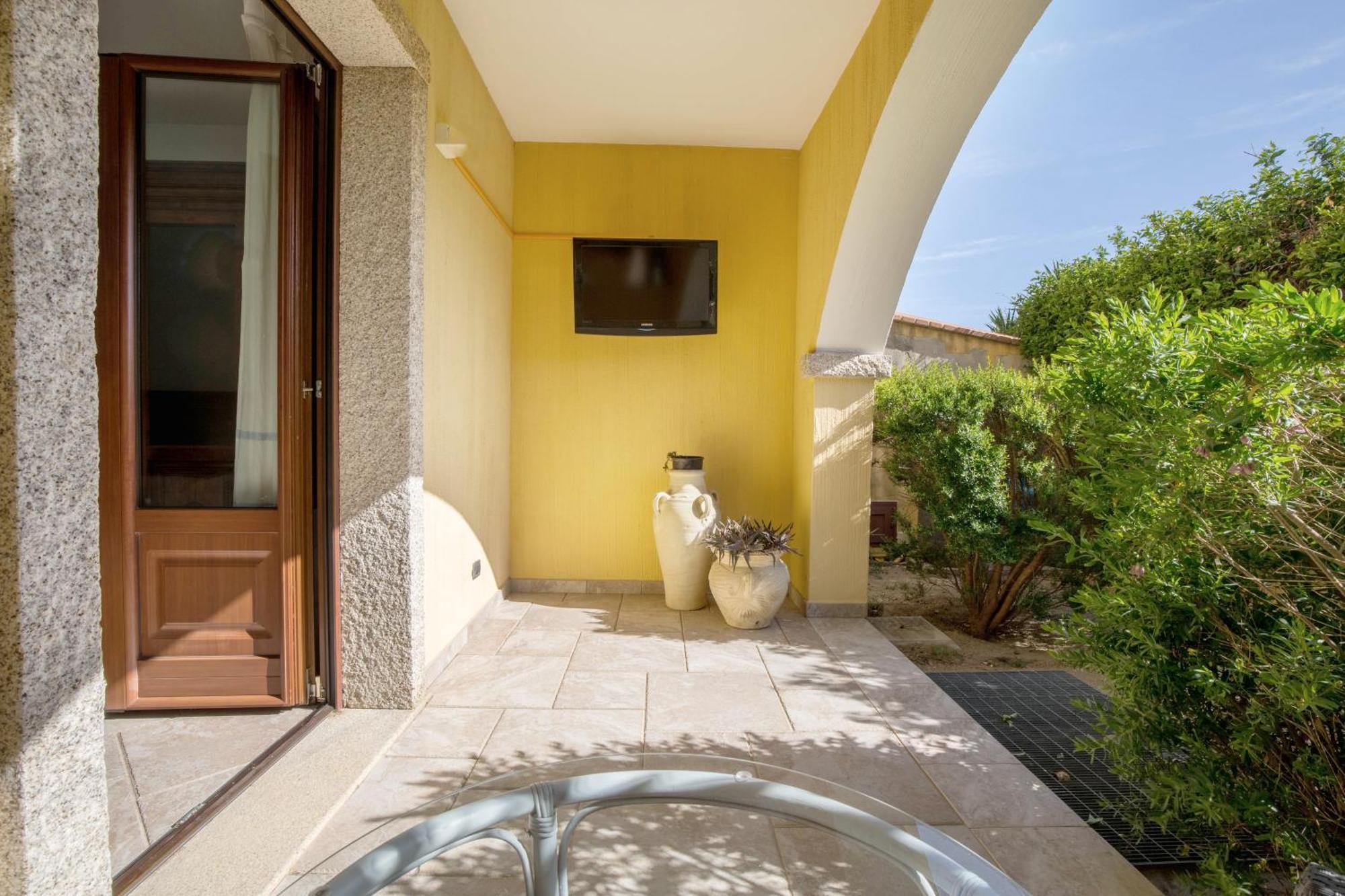 Hotel Sa Suergia Villasimius Εξωτερικό φωτογραφία